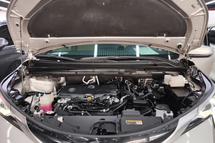 Used Toyota SIENNA 2021 2.5L Hybrid Ultimate Edition Engine Bay