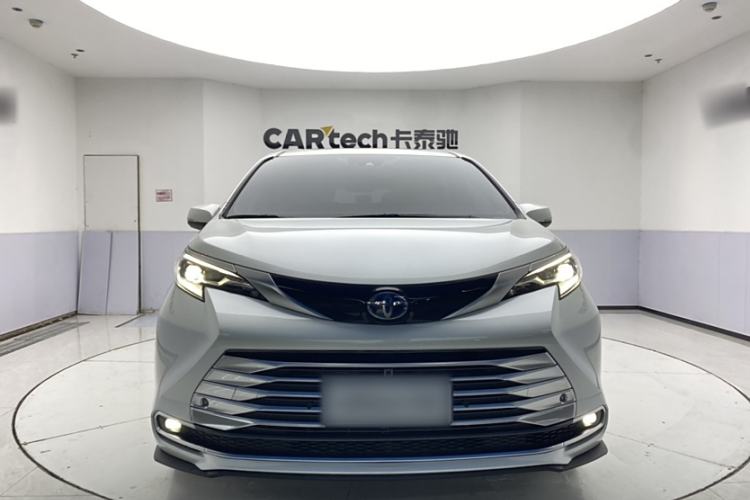 Used Toyota SIENNA 2021 2.5L Hybrid Platinum Edition Exterior 1