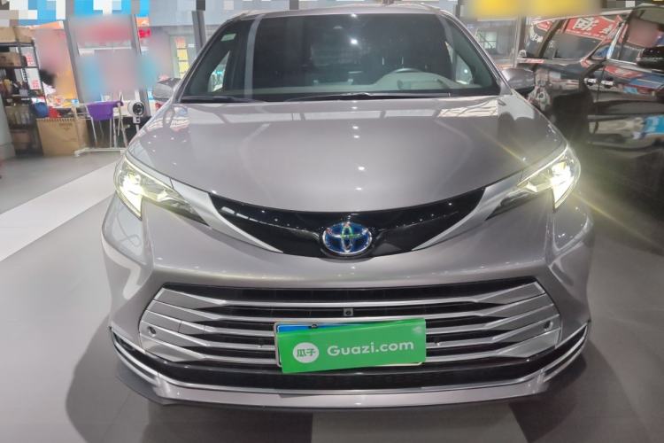 Used Toyota SIENNA 2021 2.5L Hybrid Platinum Edition Exterior 1