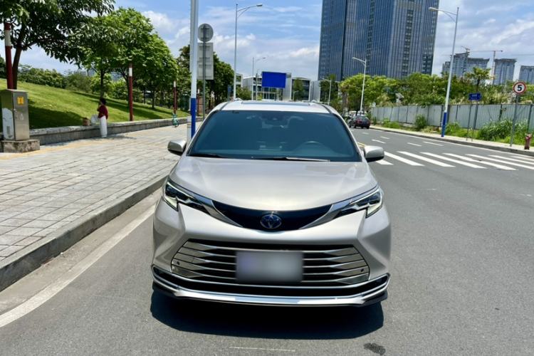Used Toyota SIENNA 2021 2.5L Hybrid Ultimate Edition Exterior 12