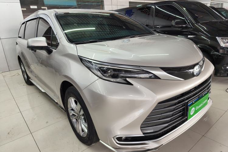 Used Toyota SIENNA 2021 2.5L Hybrid Ultimate Edition Exterior 2