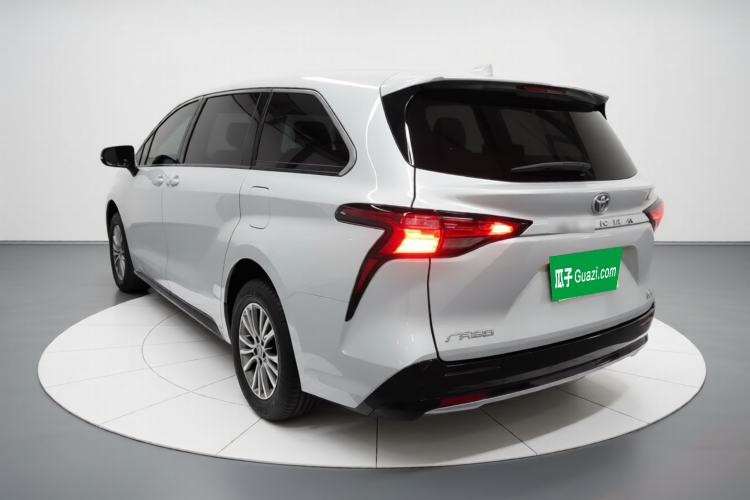 Used Toyota SIENNA 2021 2.5L Hybrid Luxury Edition Exterior 2