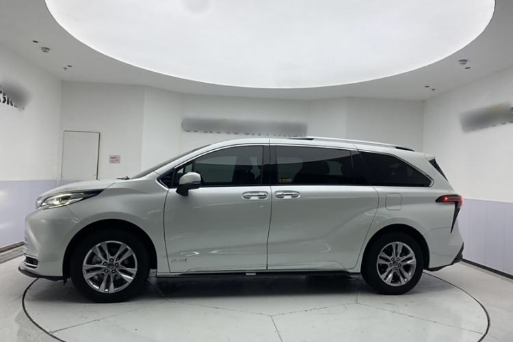 Used Toyota SIENNA 2021 2.5L Hybrid Platinum Edition Exterior 3