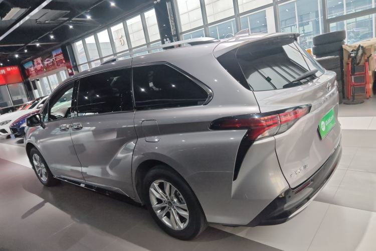 Used Toyota SIENNA 2021 2.5L Hybrid Platinum Edition Exterior 3