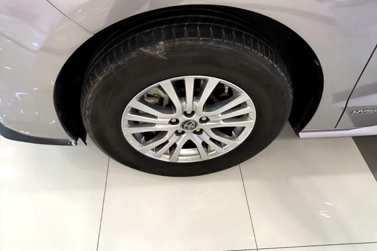 Used Toyota SIENNA 2021 2.5L Hybrid Comfort Edition Exterior 4