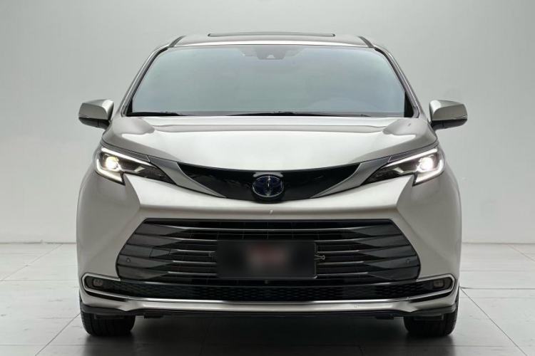 Used Toyota SIENNA 2021 2.5L Hybrid Premium Edition Exterior 4