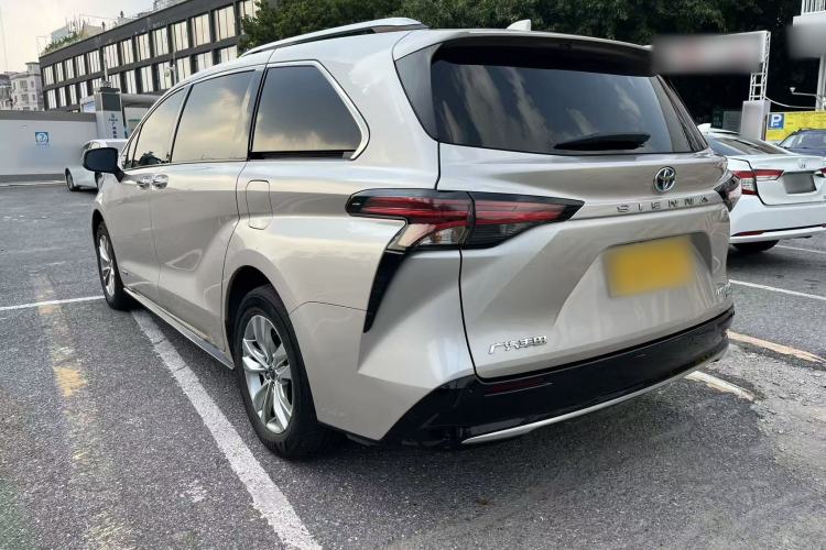 Used Toyota SIENNA 2021 2.5L Hybrid Ultimate Edition Exterior 4