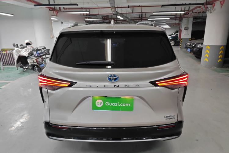 Used Toyota SIENNA 2021 2.5L Hybrid Premium Edition Exterior 4