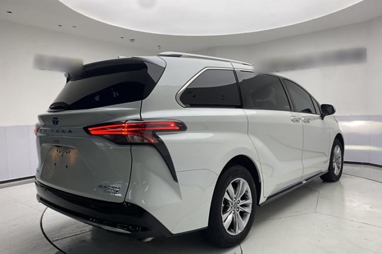 Used Toyota SIENNA 2021 2.5L Hybrid Platinum Edition Exterior 5