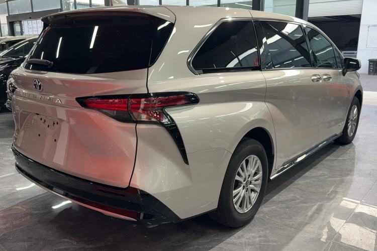 Used Toyota SIENNA 2021 2.5L Hybrid Luxury Edition Exterior 5