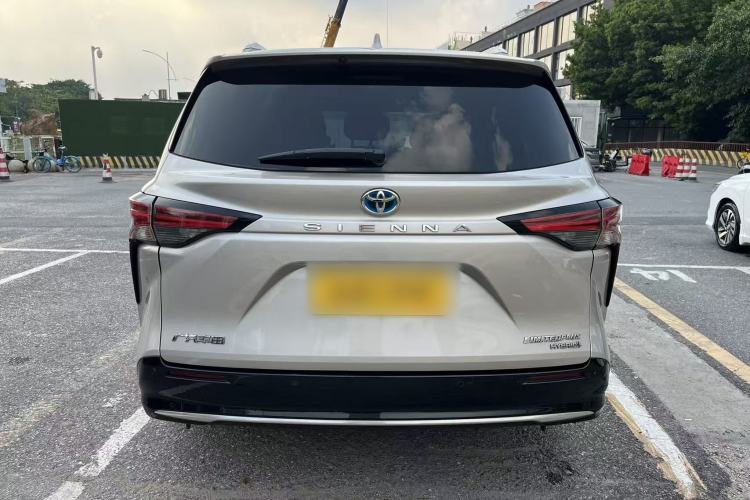 Used Toyota SIENNA 2021 2.5L Hybrid Ultimate Edition Exterior 5