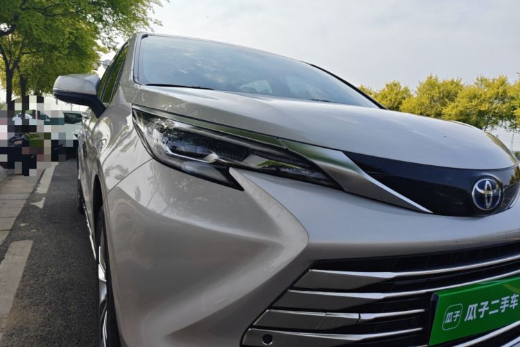 Used Toyota SIENNA 2021 2.5L Hybrid Ultimate Edition Exterior 6