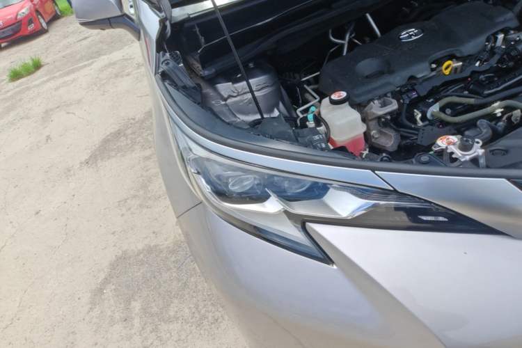 Used Toyota SIENNA 2021 2.5L Hybrid Platinum Edition Exterior 6