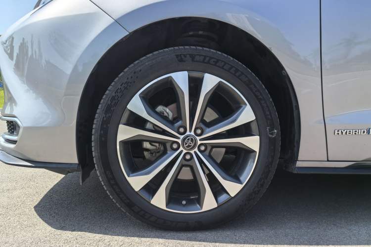 Used Toyota SIENNA 2021 2.5L Hybrid Premium Edition Exterior 6