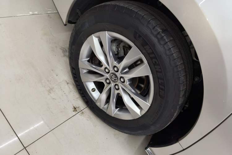 Used Toyota SIENNA 2021 2.5L Hybrid Ultimate Edition Exterior 8