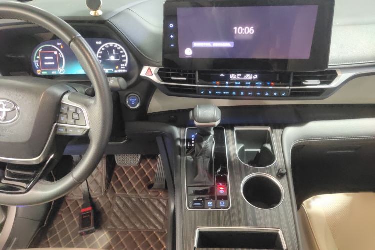 Used Toyota SIENNA 2021 2.5L Hybrid Ultimate Edition Gear Lever
