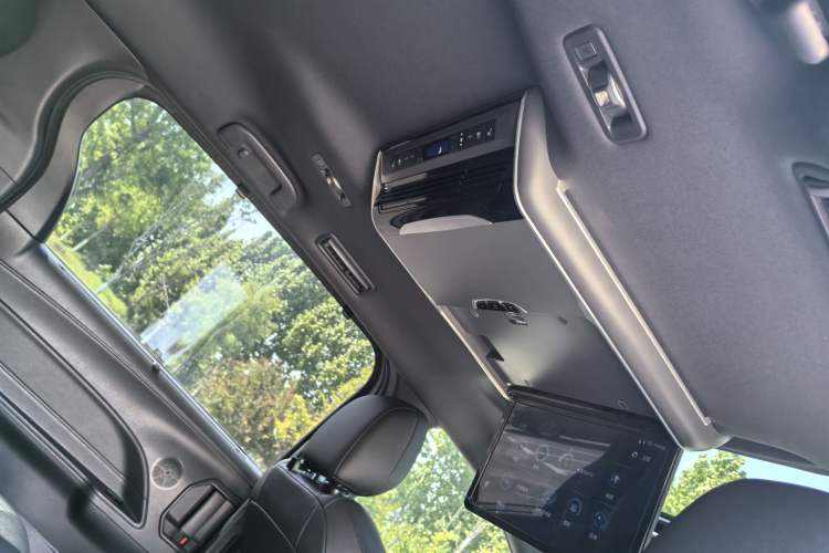 Used Toyota SIENNA 2021 2.5L Hybrid Premium Edition Headliner