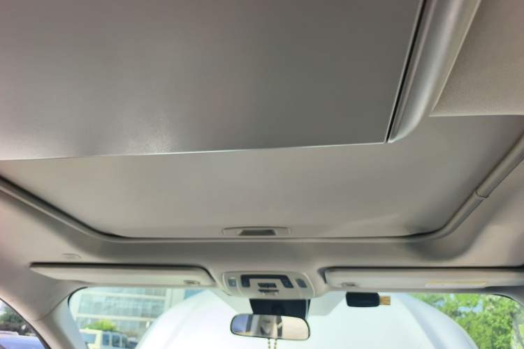 Used Toyota SIENNA 2021 2.5L Hybrid Comfort Edition Headliner