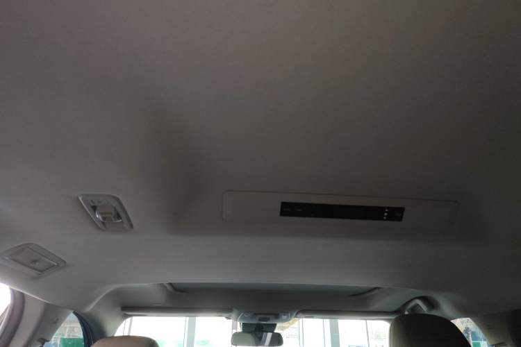 Used Toyota SIENNA 2021 2.5L Hybrid Comfort Edition Headliner