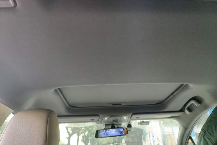 Used Toyota SIENNA 2021 2.5L Hybrid Premium Edition Headliner