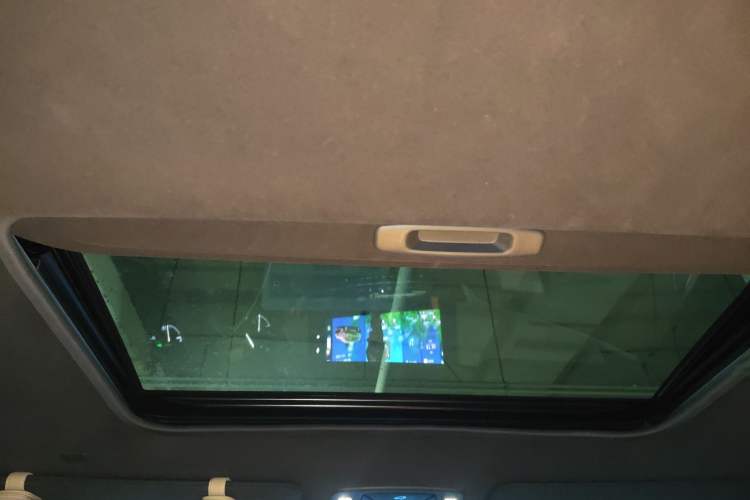 Used Toyota SIENNA 2021 2.5L Hybrid Luxury Edition Headliner