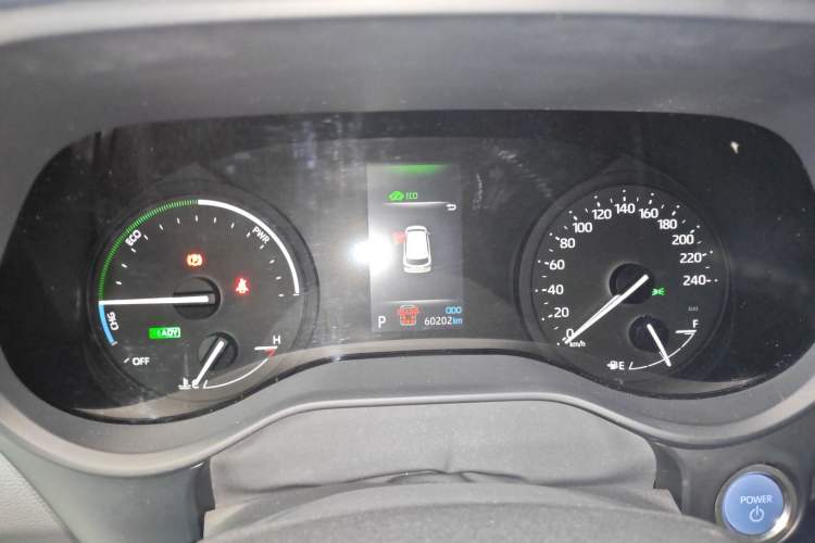 Used Toyota SIENNA 2021 2.5L Hybrid Premium Edition Instrument Cluster
