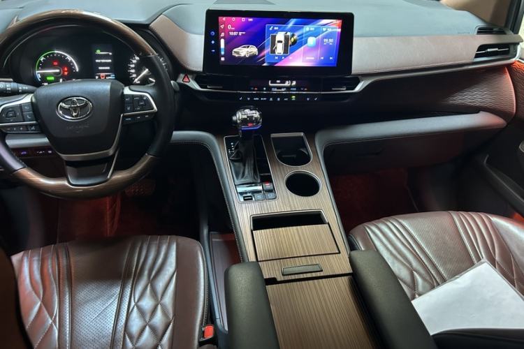 Used Toyota SIENNA 2021 2.5L Hybrid Comfort Edition Interior 1
