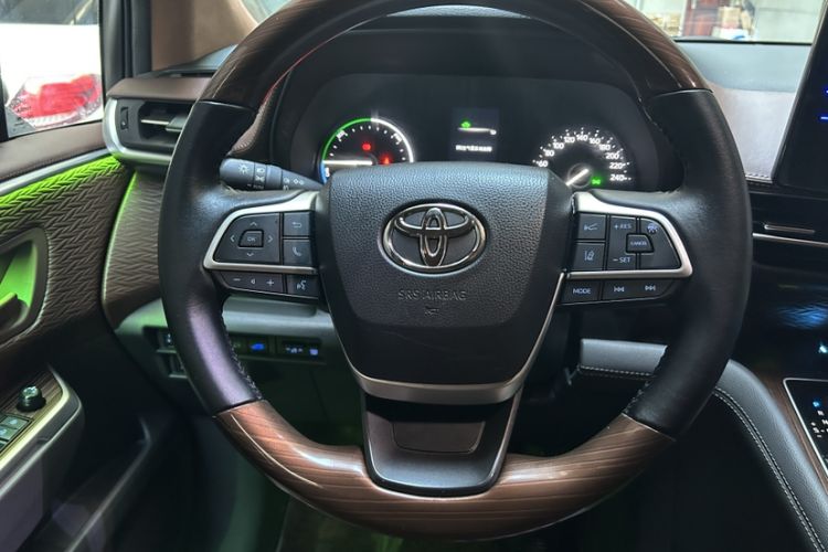 Used Toyota SIENNA 2021 2.5L Hybrid Comfort Edition Interior 2