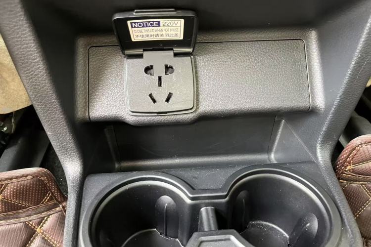 Used Toyota SIENNA 2021 2.5L Hybrid Ultimate Edition Interior 5