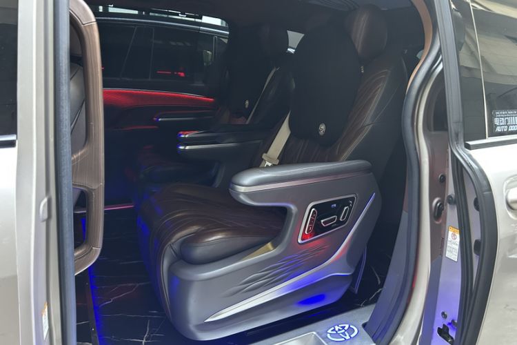 Used Toyota SIENNA 2021 2.5L Hybrid Comfort Edition Interior 6