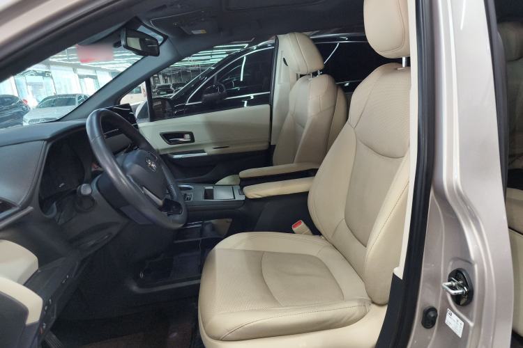 Used Toyota SIENNA 2021 2.5L Hybrid Ultimate Edition Left Front Seat