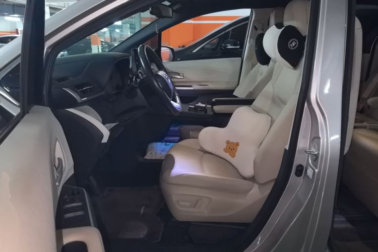 Used Toyota SIENNA 2021 2.5L Hybrid Luxury Edition Left Front Seat