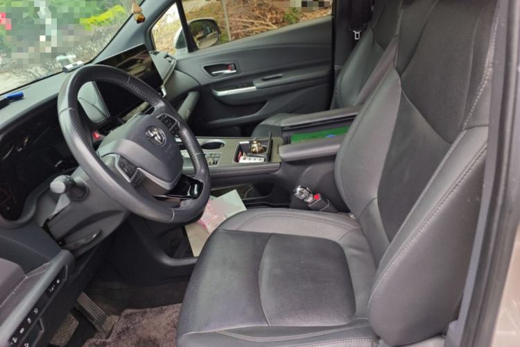 Used Toyota SIENNA 2021 2.5L Hybrid Ultimate Edition Left Front Seat