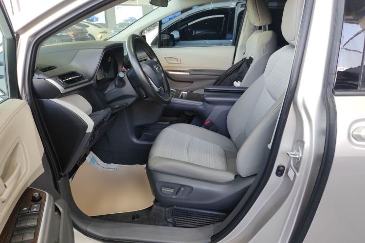 Used Toyota SIENNA 2021 2.5L Hybrid Comfort Edition Left Front Seat