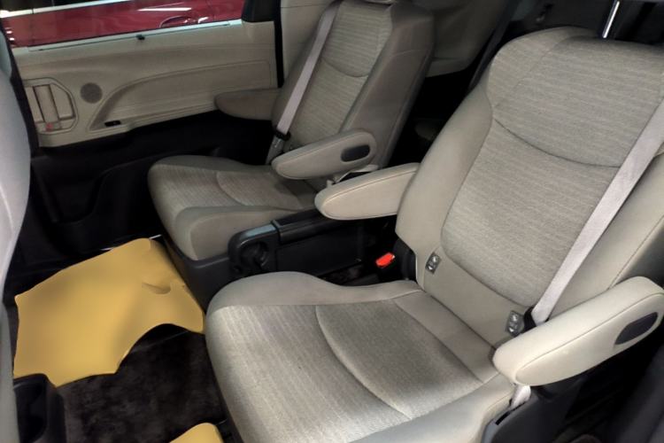 Used Toyota SIENNA 2021 2.5L Hybrid Comfort Edition Left Rear Seat