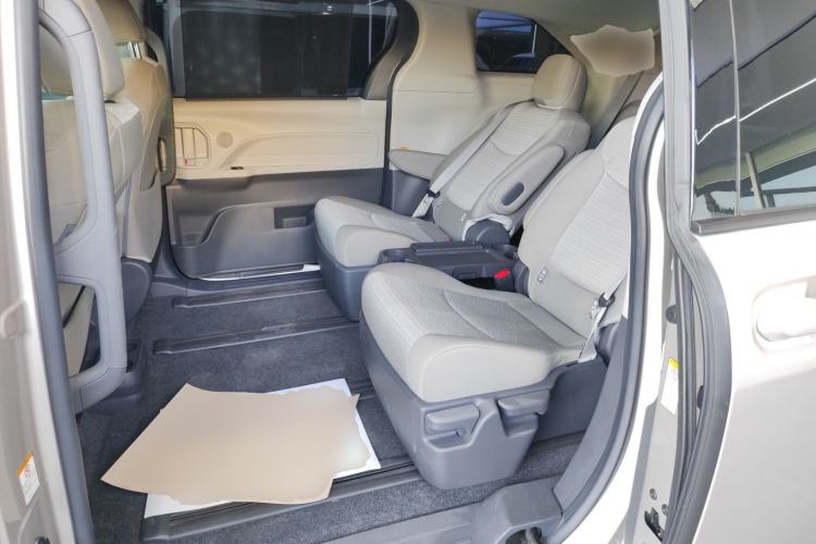 Used Toyota SIENNA 2021 2.5L Hybrid Comfort Edition Left Rear Seat