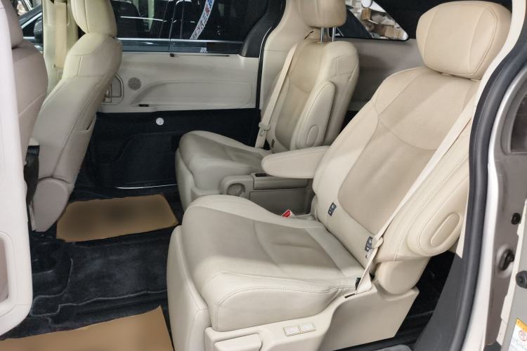 Used Toyota SIENNA 2021 2.5L Hybrid Ultimate Edition Left Rear Seat