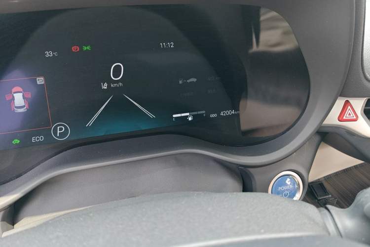Used Toyota SIENNA 2021 2.5L Hybrid Ultimate Edition Odometer Close Up