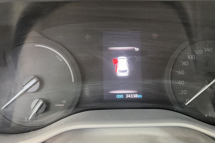 Used Toyota SIENNA 2021 2.5L Hybrid Comfort Edition Odometer Close Up