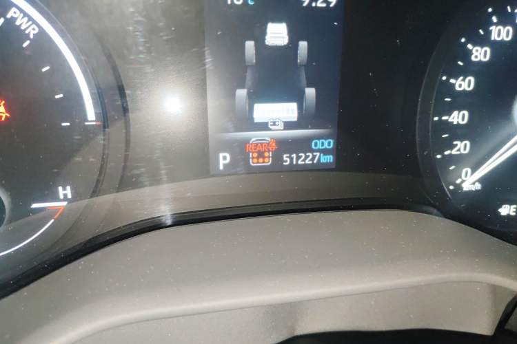 Used Toyota SIENNA 2021 2.5L Hybrid Luxury Edition Odometer Close Up
