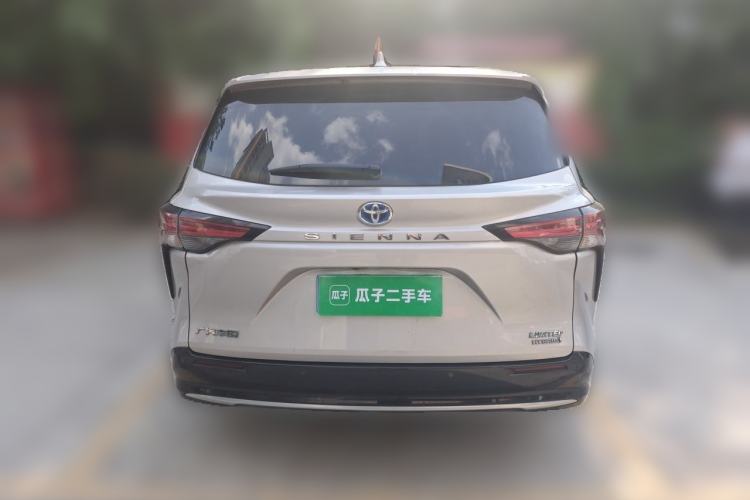 Used Toyota SIENNA 2021 2.5L Hybrid Premium Edition Rear