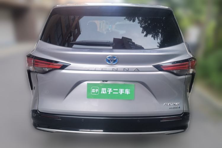 Used Toyota SIENNA 2021 2.5L Hybrid Platinum Edition Rear