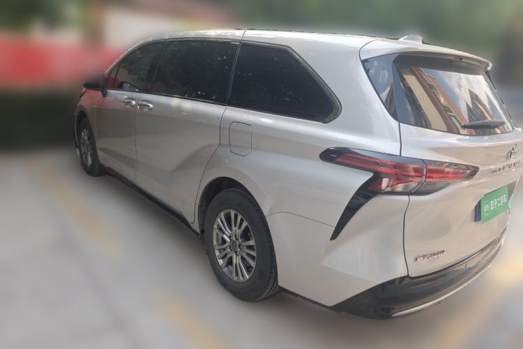 Used Toyota SIENNA 2021 2.5L Hybrid Premium Edition Rear Left 45 Deg