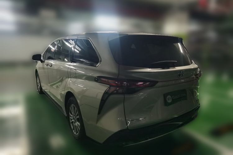 Used Toyota SIENNA 2021 2.5L Hybrid Premium Edition Rear Left 45 Deg