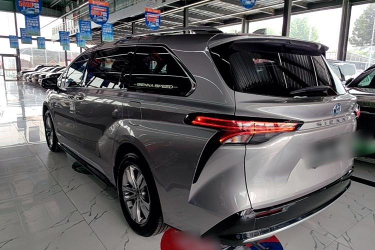 Used Toyota SIENNA 2021 2.5L Hybrid Platinum Edition Rear Left 45 Deg