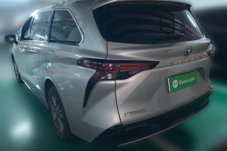 Used Toyota SIENNA 2021 2.5L Hybrid Luxury Edition Rear Left 45 Deg