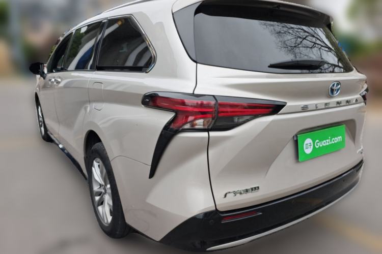 Used Toyota SIENNA 2021 2.5L Hybrid Ultimate Edition Rear Left 45 Deg