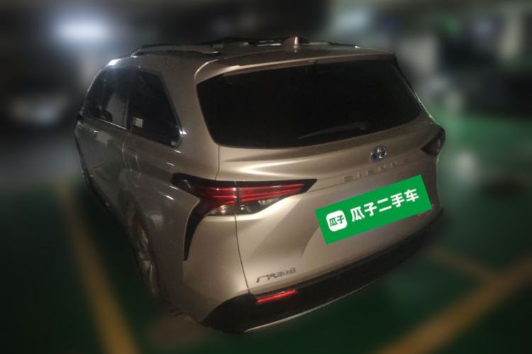 Used Toyota SIENNA 2021 2.5L Hybrid Ultimate Edition Rear Left 45 Deg