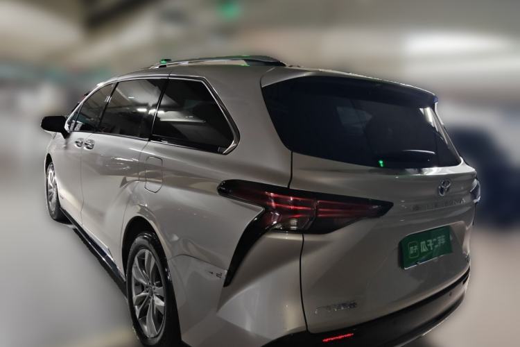 Used Toyota SIENNA 2021 2.5L Hybrid Platinum Edition Rear Left 45 Deg