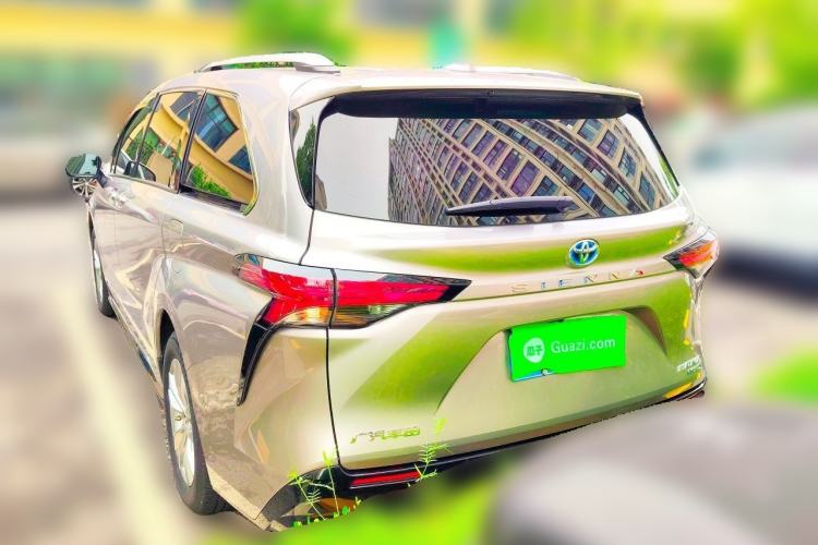 Used Toyota SIENNA 2021 2.5L Hybrid Platinum Edition Rear Left 45 Deg